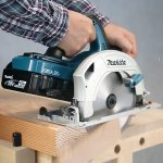 Sierra circular LXT ® DHS710 18V Makita